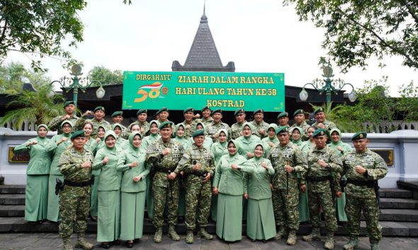 Peringati Hut Ke Kostrad Pangkostrad Pimpin Ziarah Ke Makam