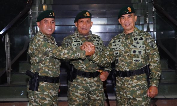 Website Resmi Satuan - Divisi Infanteri 2 Kostrad